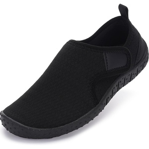 image:imageWHITIN LittleBig Kids Shore Explorer Water Shoes  BoysGirls Aqua Socks  Barefoot FreestyleZ1k2  Black